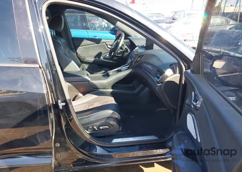 2021 Acura Rdx A-Spec Package z USA, uszkodzony, nr VIN 5J8TC2H64ML013395